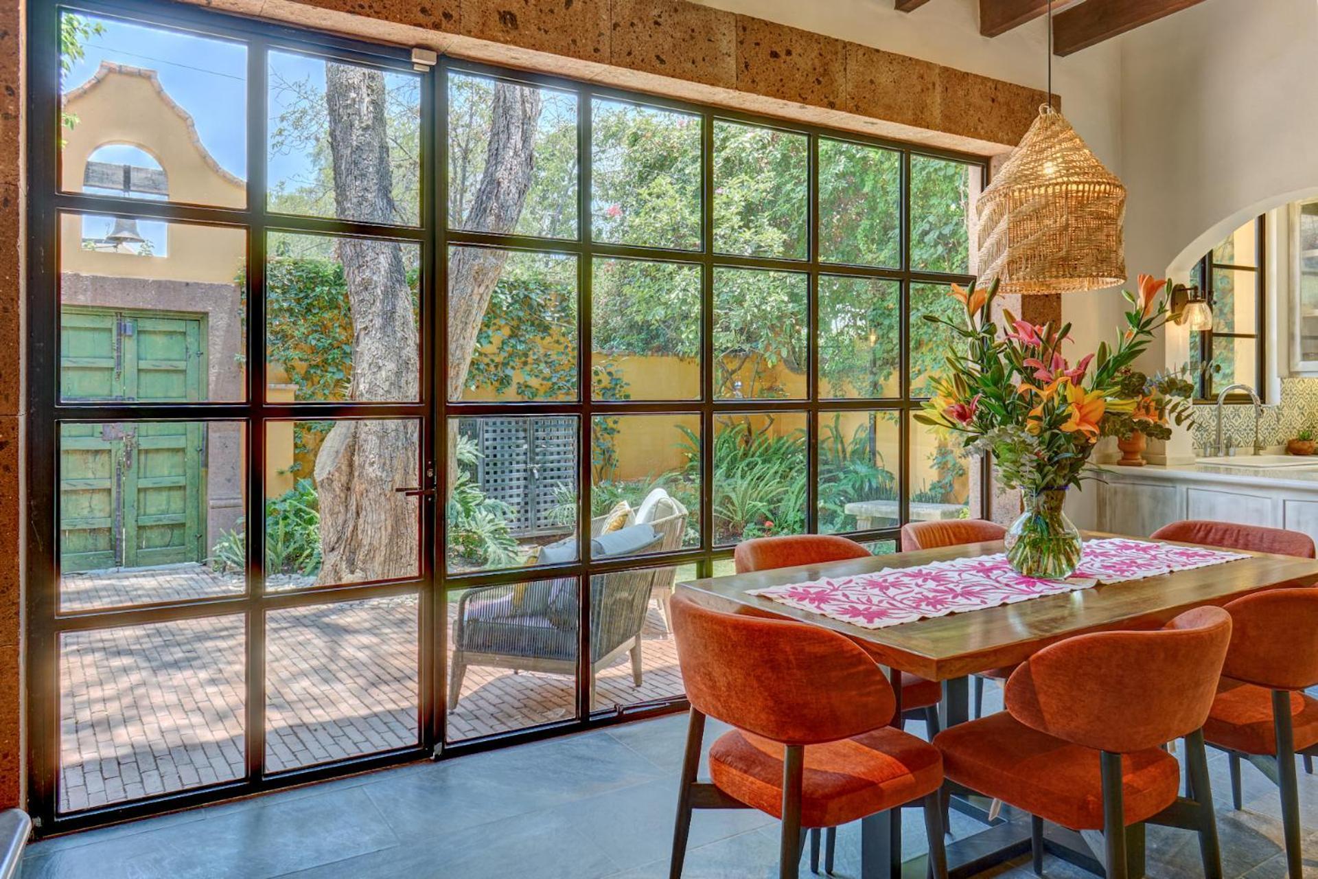 Villa Casa Zaca, 3br Centro With Rooftop & Garden