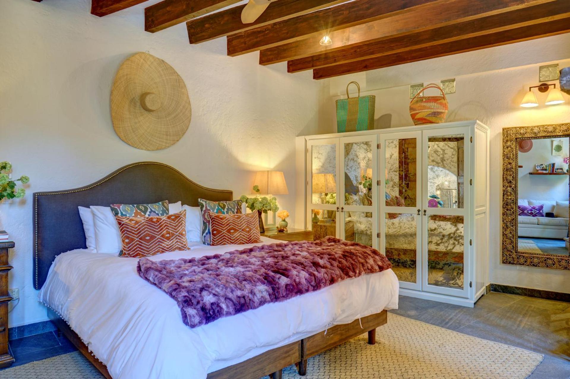Casa Zaca, 3br Centro With Rooftop & Garden *