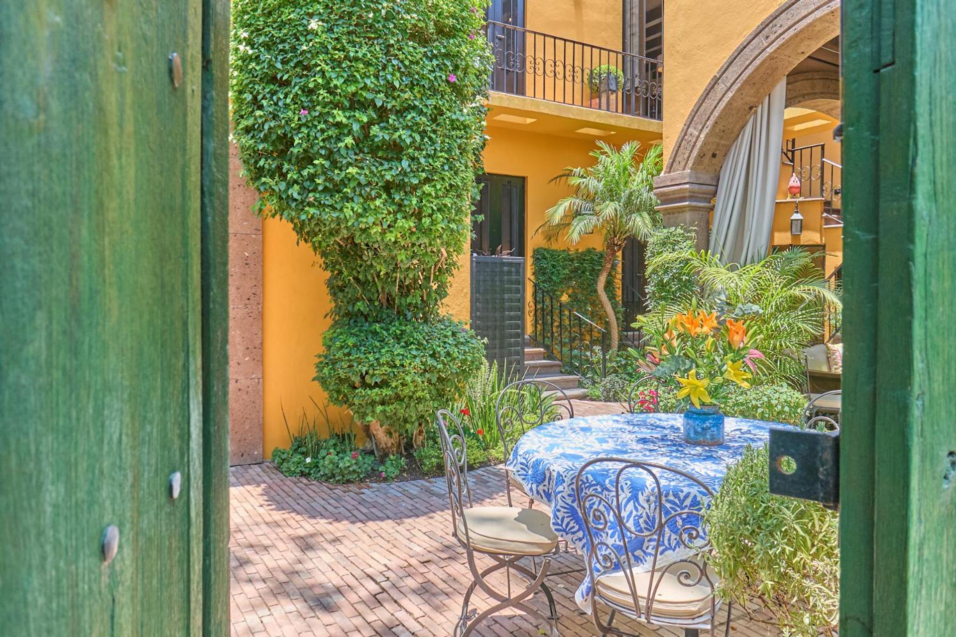 Villa Casa Zaca, 3br Centro With Rooftop & Garden *